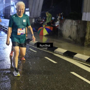 Runner Photo 7925741