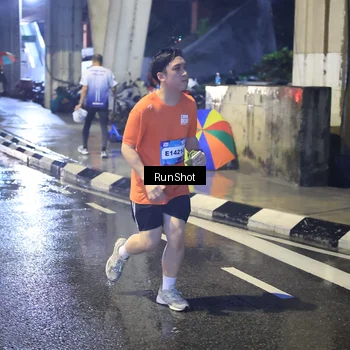 Runner Photo 7925742