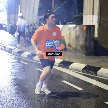 Runner Photo 7925746