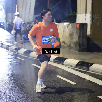 Runner Photo 7925747