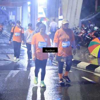 Runner Photo 7925755