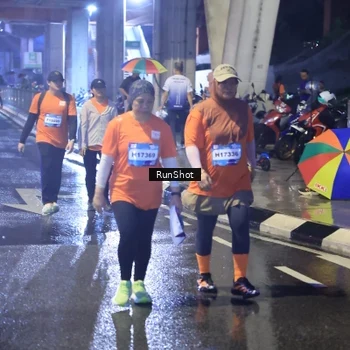 Runner Photo 7925757