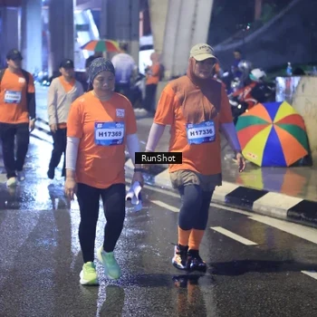 Runner Photo 7925765
