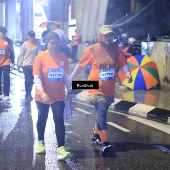 Runner Photo 7925768