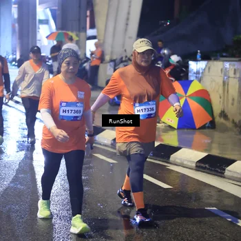 Runner Photo 7925771