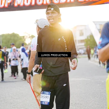 Runner Photo 7925781