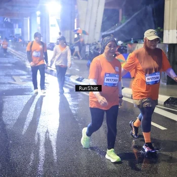 Runner Photo 7925791