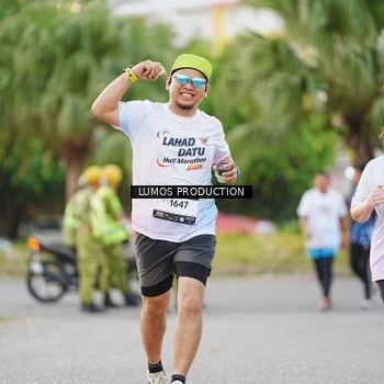 Runner Photo 7925796