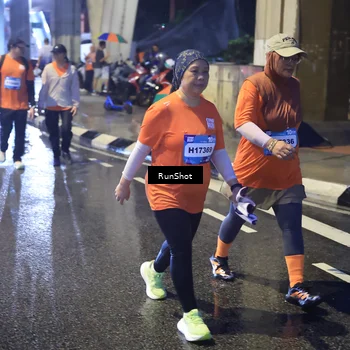 Runner Photo 7925810