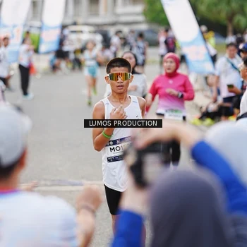 Runner Photo 7925814