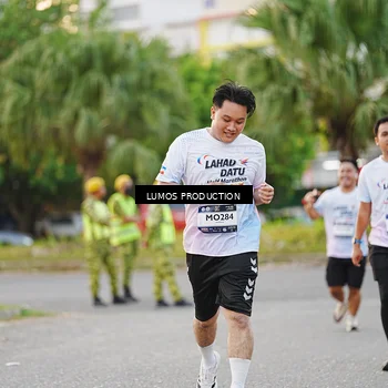Runner Photo 7925886