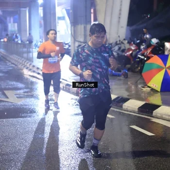 Runner Photo 7925905