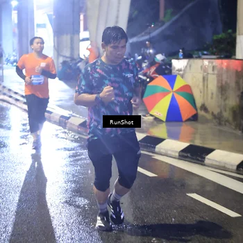 Runner Photo 7925912