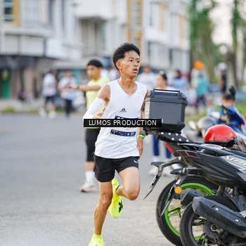 Runner Photo 7925920