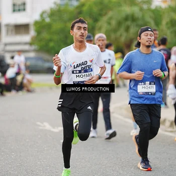 Runner Photo 7925921