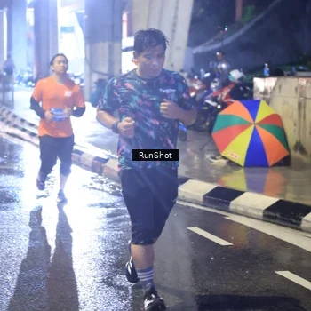 Runner Photo 7925924