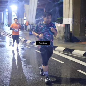 Runner Photo 7925932