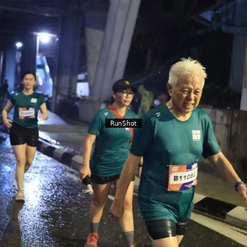 Runner Photo 7925935