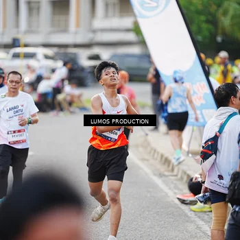 Runner Photo 7925942