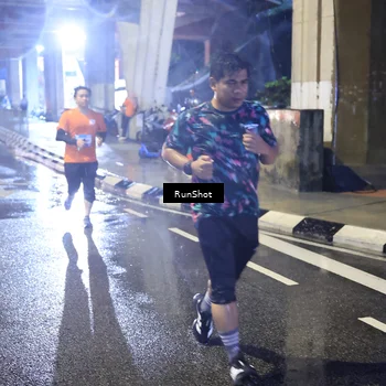 Runner Photo 7925944