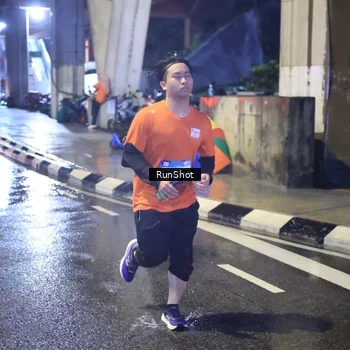 Runner Photo 7925959