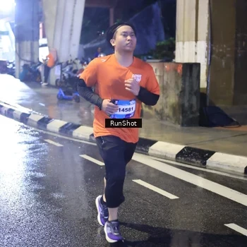 Runner Photo 7925967