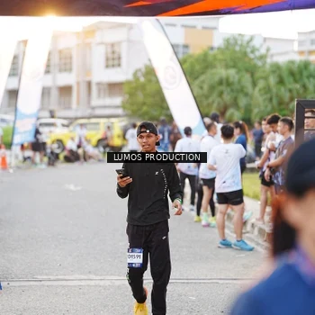 Runner Photo 7925981