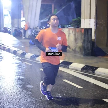 Runner Photo 7925985