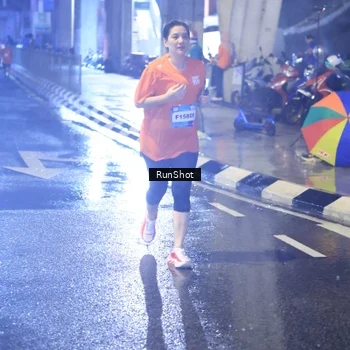 Runner Photo 7925993
