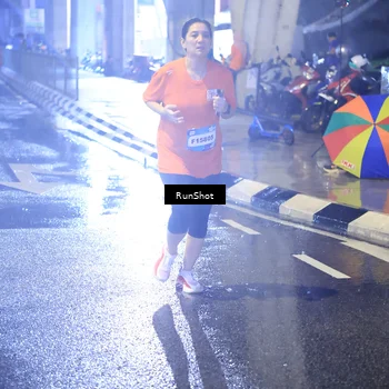 Runner Photo 7925999