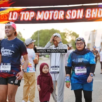 Runner Photo 7926004