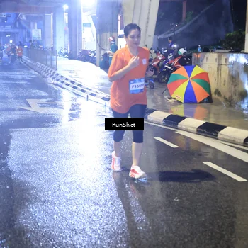 Runner Photo 7926009