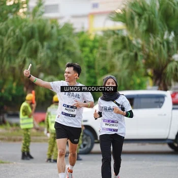 Runner Photo 7926020