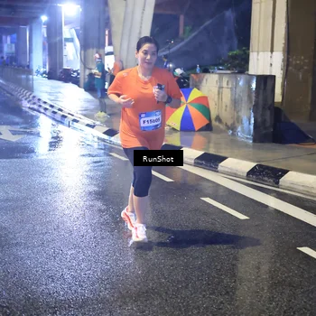 Runner Photo 7926021