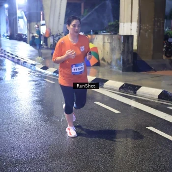 Runner Photo 7926033