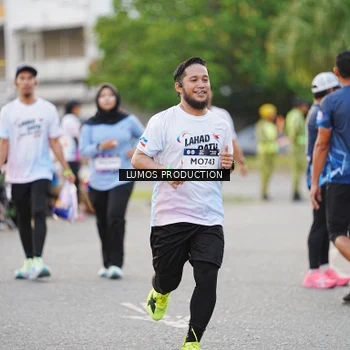 Runner Photo 7926037