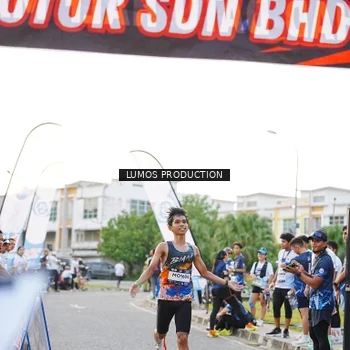 Runner Photo 7926042