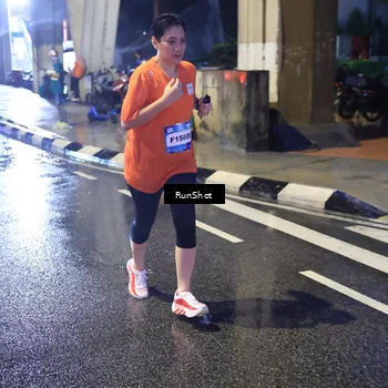 Runner Photo 7926043