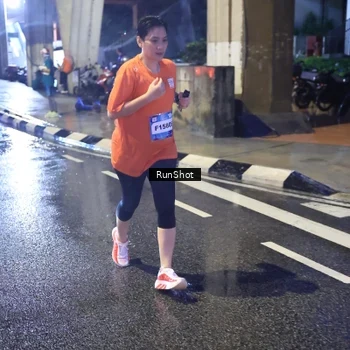 Runner Photo 7926044