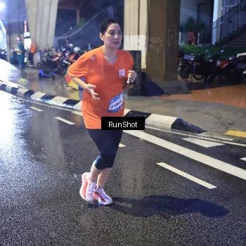Runner Photo 7926052