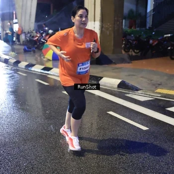 Runner Photo 7926057
