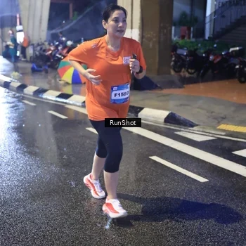 Runner Photo 7926058