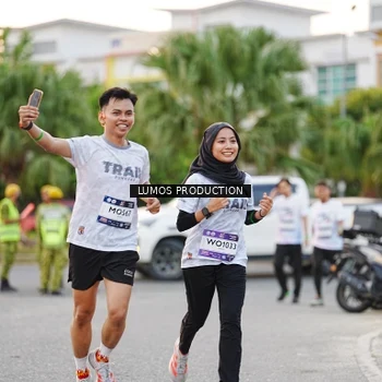 Runner Photo 7926059