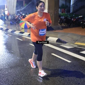 Runner Photo 7926061