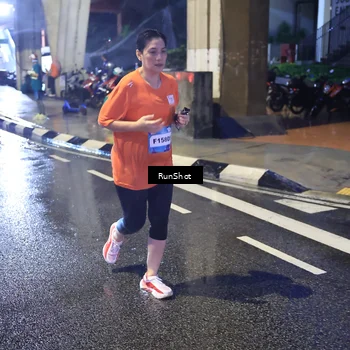 Runner Photo 7926074