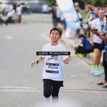 Runner Photo 7926079