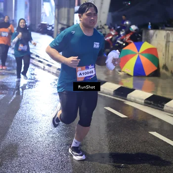 Runner Photo 7926090
