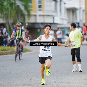 Runner Photo 7926092