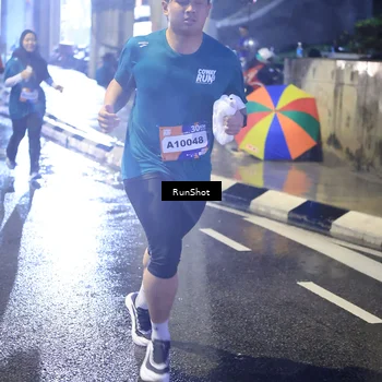 Runner Photo 7926097