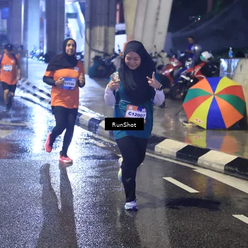 Runner Photo 7926112